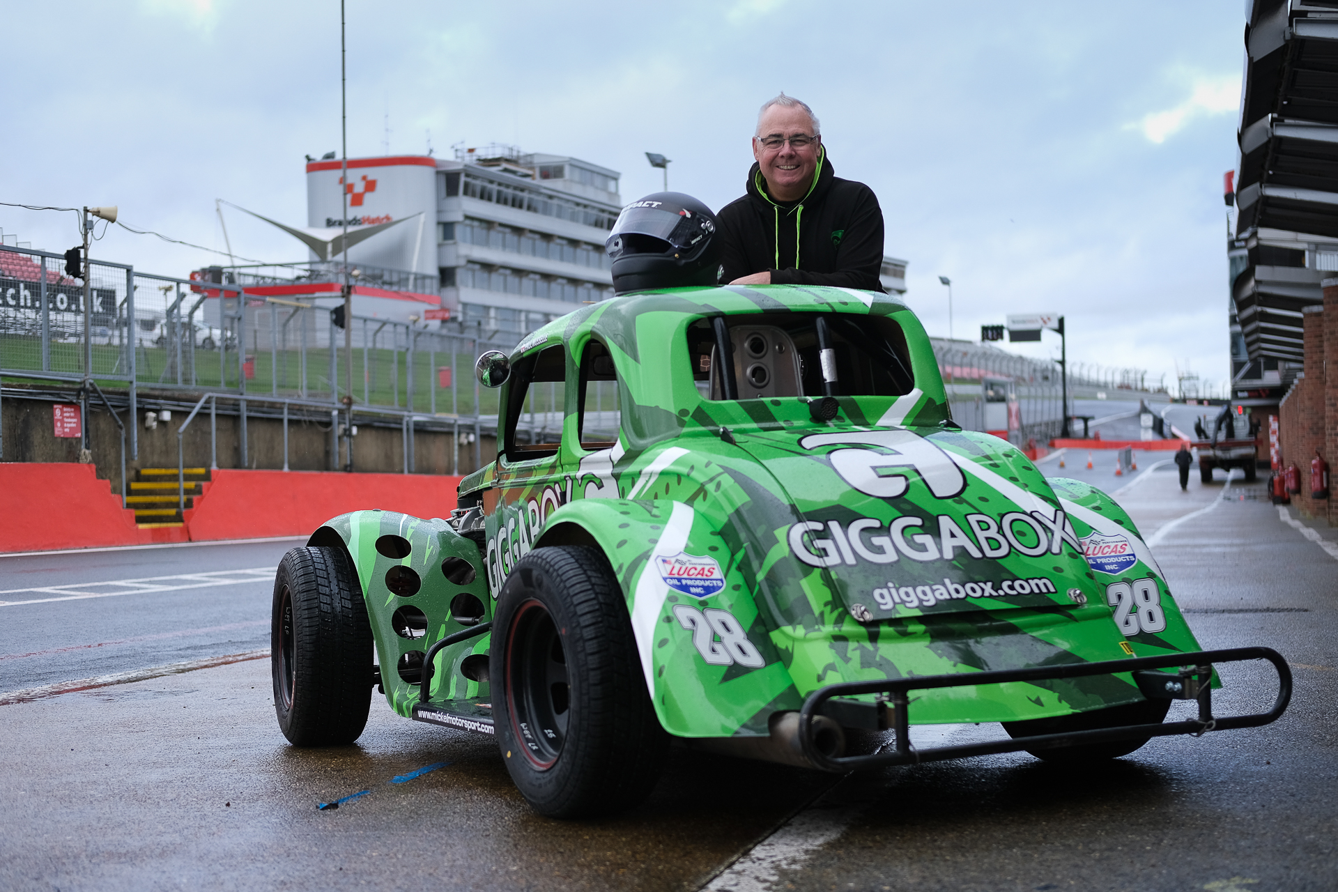 Giggabox Joins Legends Cars Championship for 2023 Season