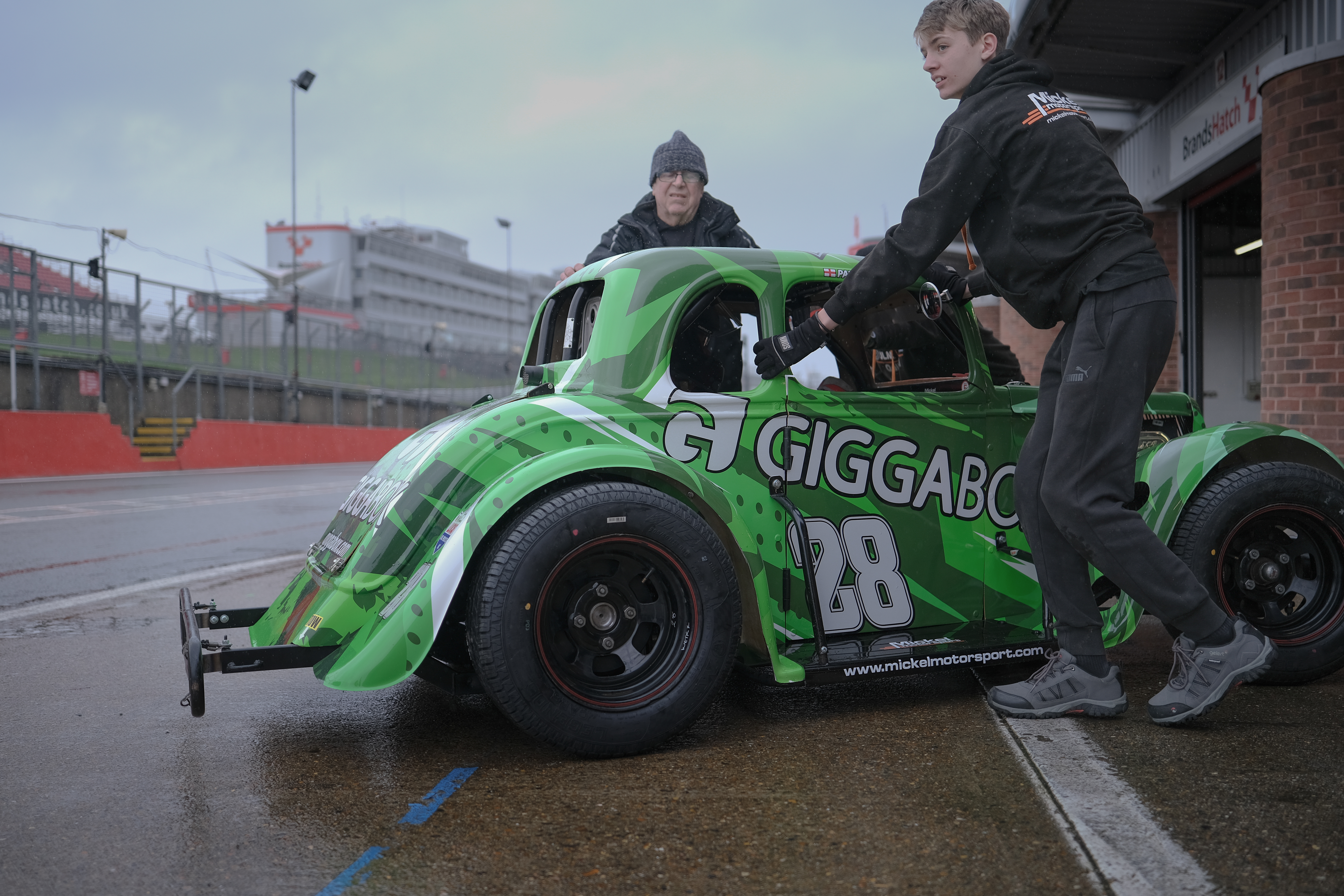 Giggabox Joins Legends Cars Championship for 2023 Season Gallery Image 43